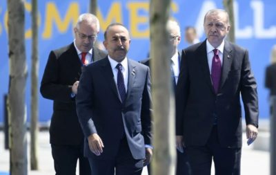 “Ο Ερντογάν είναι ψυχοπαθής”. Σκληρή κριτική από τον από τον αρχηγό της αξιωματικής αντιπολίτευσης για την αναδίπλωση με τους διπλωμάτες