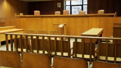 Δίκη Άλκη Καμπανού. Η στιγμή που επικράτησε ένταση- Διεκόπη για αύριο η συνεδρίαση