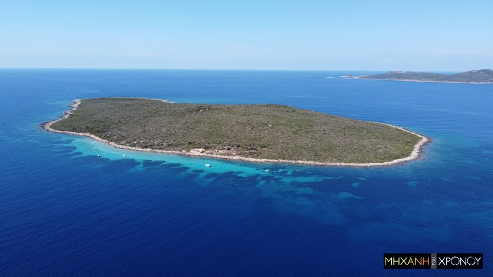 Αγία Μαριανή, τo άγνωστο νησάκι της Μεσσηνίας που ζει στην σκιά ενός πεδίου βολής. Το αίτημα για κατάπαυση του πυρός (drone)