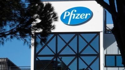 Μπουρλά: Εμβόλιο για τη νέα παραλλαγή Όμικρον σε 100 μέρες αν χρειαστεί-Οι αναρτήσεις του διευθύνοντος συμβούλου της Pfizer