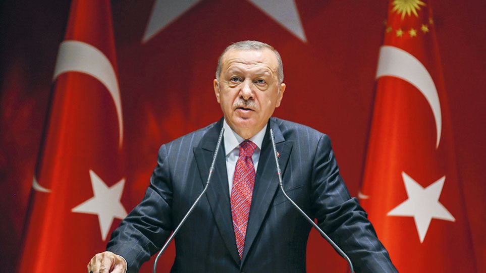 Εκτός τόπου ο Ερντογάν. Παρομοιάζει την Τουρκία με την Ουκρανία, ζητάει ένταξη στην Ευρώπη και όπλα από το ΝΑΤΟ