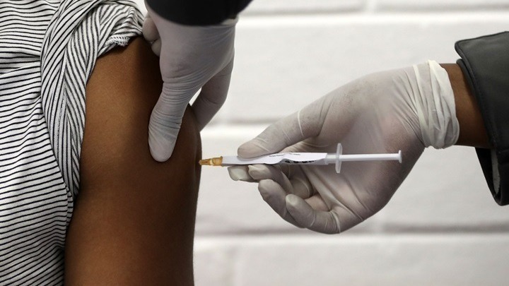 Ανοίγει η πλατφόρμα για την 3η δόση του εμβολίου στους τρεις μήνες-Ισχύει για τους πολίτες από 18 ετών και άνω