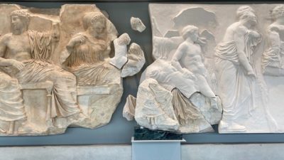 Αποδόθηκε στο Μουσείο της Ακρόπολης το θραύσμα «Fagan» της ζωφόρου του Παρθενώνα (Εικόνες)