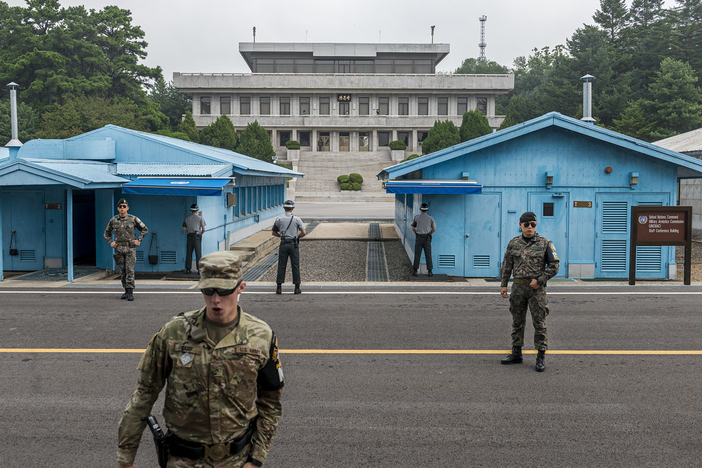 Σπάνια περίπτωση Νοτιοκορεάτη που αυτομόλησε στη Βόρεια Κορέα. Αγνοείται η τύχη του