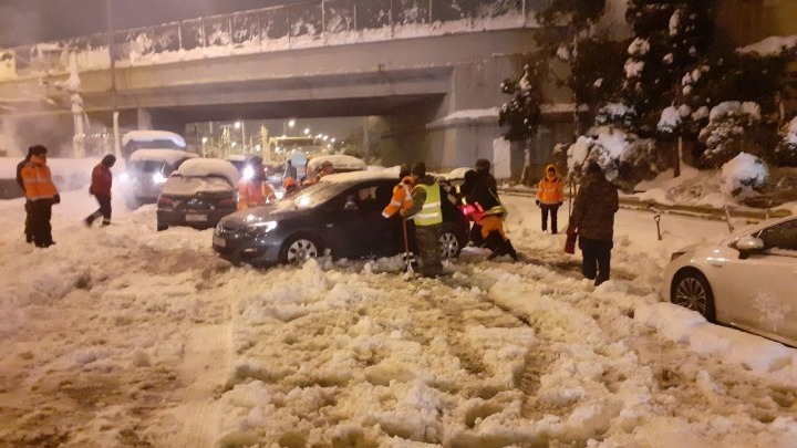 Παραιτήθηκε ο Διευθύνων Σύμβουλος της Αττικής Οδού μετά το χάος με τους εγκλωβισμένους οδηγούς