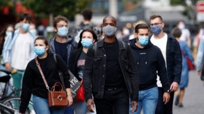 Κορονοϊός: Αρκούν οι υφασμάτινες μάσκες για την Όμικρον;  Οι επιστήμονες απαντούν ποιες μάσκες προστατεύουν καλύτερα