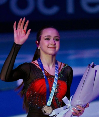 Τα ιστορικά επιτεύγματα της 15χρονης Καμίλα Βαλίεβα, που έκανε το τετραπλό άλμα στους Ολυμπιακούς του Πεκίνο