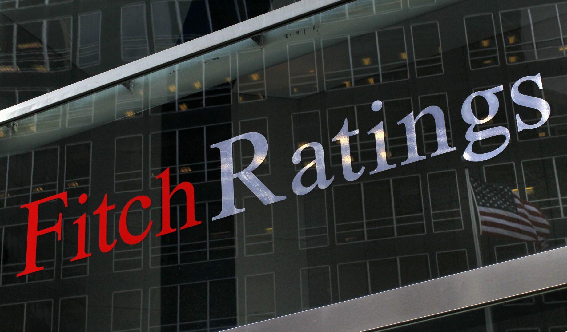 Fitch και Moody’s υποβάθμισαν τη Ρωσία στην κατηγορία “junk”, σκουπίδια. Ποιες είναι οι επιπτώσεις