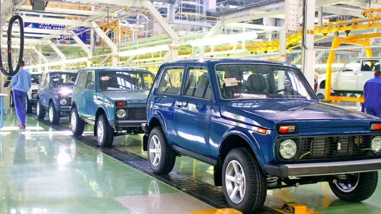 Ρωσία. Η αυτοκινητοβιομηχανία LADA αναστέλλει την παραγωγή