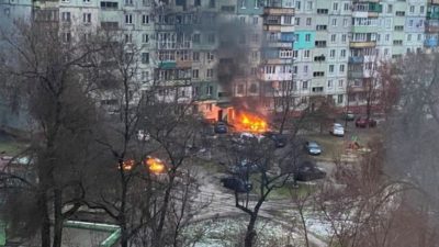 Νέο βίντεο δείχνει τι απέμεινε μετά από ρωσικές αεροπορικές επιδρομές στη Μαριούπολη