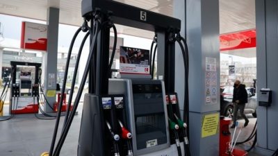 Ξεπέρασαν τις 100.000 οι αιτήσεις για το Fuel Pass.  Σήμερα μπορούν να καταθέσουν αίτηση πολίτες με ΑΦΜ που λήγει σε 0, 1, 2