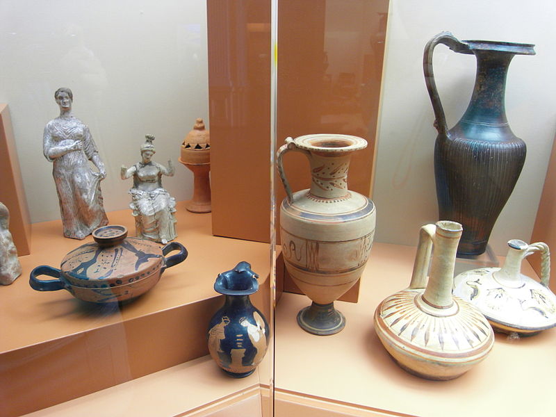 Pottery_of_ancient_Greece_in_Archaeological_Museum_of_Odessa