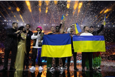 Πρωτιά της Ουκρανίας στην Eurovision. “Κάθε νίκη μετράει”, λέει η μπάντα. Ζελένσκι: “Δεν απέχει πολύ η νίκη μας στη μάχη με τον εχθρό”