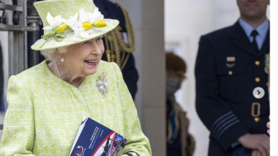Ποια είναι η «πλατινένια πουτίγκα» της Βασίλισσας Ελισάβετ που κέρδισε ανάμεσα σε 5.000 επιδόρπια