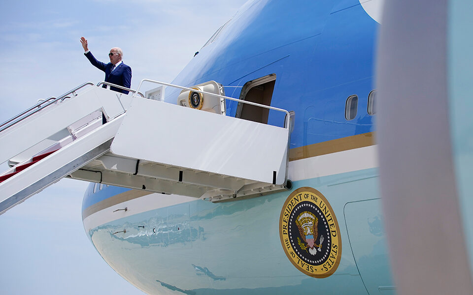 Γιατί έχει «κολλήσει» η κατασκευή του νέου Air Force One. Τι λέει το Κογκρέσο για την έλλειψη μηχανικών και πιστοποιητικών ασφαλείας