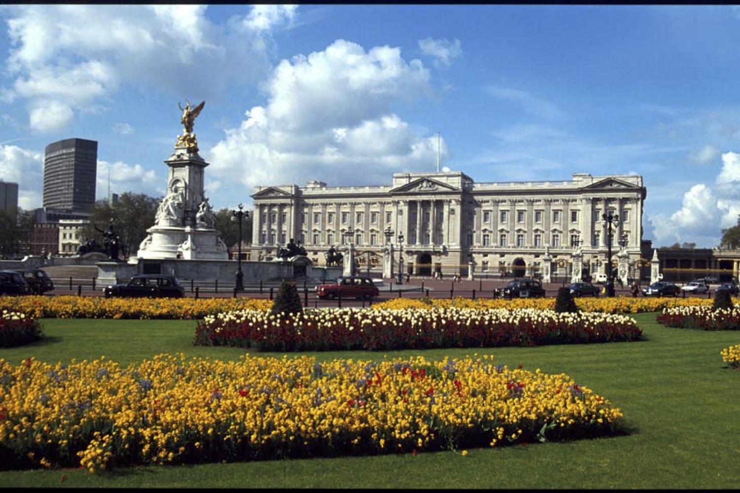 Buckingham_Palace