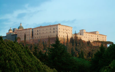 Γιατί το Μοναστήρι των Βενεδικτίνων στην Ιταλία αποτέλεσε στόχο των βομβαρδισμών των Συμμάχων; Η ανυπολόγιστη πολιτιστική καταστροφή