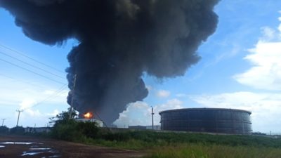 Δεκαεπτά αγνοούμενοι και 77 τραυματίες από πυρκαγιά σε πετρελαϊκές εγκαταστάσεις στην Κούβα