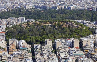 Προσαγωγές στον λόφο του Στρέφη για λεκτική επίθεση σε τοπογράφους. Έκαναν μετρήσεις για ανάπλαση