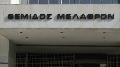 Πνιγμός 6χρονης. «Άφησε το παιδί και πήγε να φορτίσει το κινητό», λέει ο ψαροντουφεκάς.  Ελεύθερος με περιοριστικούς όρους ο πατέρας