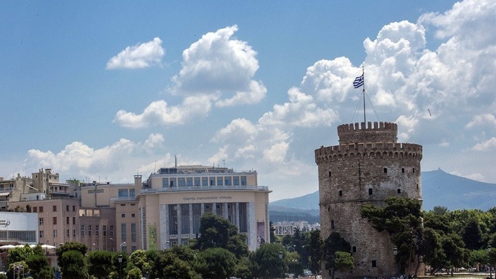 Ο Λευκός Πύργος στον κατάλογο των Θησαυρών της Ευρωπαϊκής Κινηματογραφικής Κληρονομιάς. Αποτέλεσε φυσικό σκηνικό της ταινίας «Τοπίο στην ομίχλη» του Θόδωρου Αγγελόπουλου