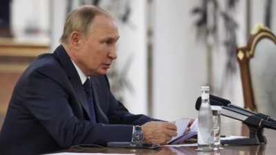 Πώς οι τεχνοκράτες του Πούτιν προσπάθησαν να του μιλήσουν για τις συνέπειες του πολέμου
