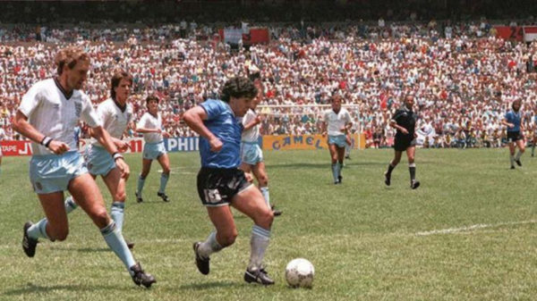 Maradona_gol_de_siglo