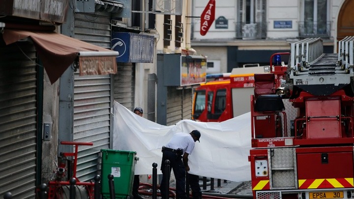 Δέκα νεκροί από φωτιά σε πολυκατοικία στη Γαλλία, πέντε παιδιά ανάμεσά τους