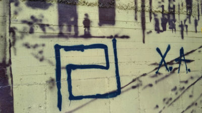 Θεσσαλονίκη: Βανδαλισμός τοιχογραφίας για το Ολοκαύτωμα με ναζιστικά σύμβολα
