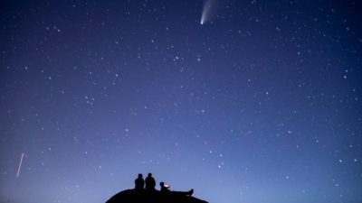 Πράσινος κομήτης πλησιάζει την Γη. Είχε ξαναεμφανιστεί την εποχή των Νεάντερταλ