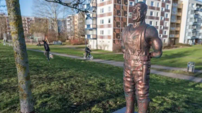 Γερμανία. Έκλεψαν άγαλμα του Τιλ Λίντεμαν των Rammstein  μία ημέρα μετά την ανέγερσή του