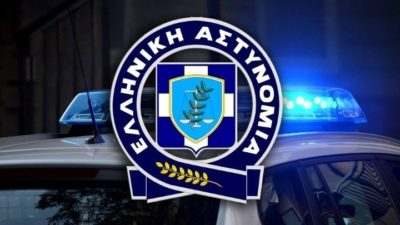 Ρέντης. Δίωξη για απόπειρα ανθρωποκτονίας στον 18χρονο που έριξε τη φωτοβολίδα στον 31χρονο αστυνομικό