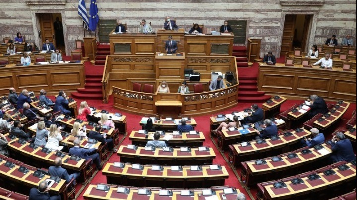 Πρόταση δυσπιστίας κατέθεσε ο Αλέξης Τσίπρας κατά της κυβέρνησης στη Βουλή