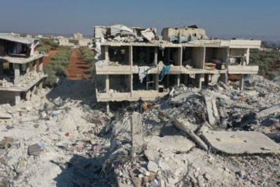 Σεισμός Συρία. “Ξεθάψαμε τα πτώματα με γυμνά χέρια”. Οργή για την εγκατάλειψη από τη διεθνή κοινότητα, πυρά κατά του ΟΗΕ