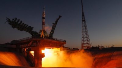Το ρωσικό Soyuz MS-22 παρουσίασε πρόβλημα και επέστρεψε στη Γη. Βίντεο από την προσεδάφιση του