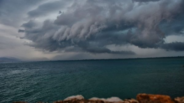 Έρχεται η πρώτη φθινοπωρινή κακοκαιρία. Κολυδάς : Η κυκλοφορία «τύπου Π» και ποιες περιοχές θα επηρεάσει