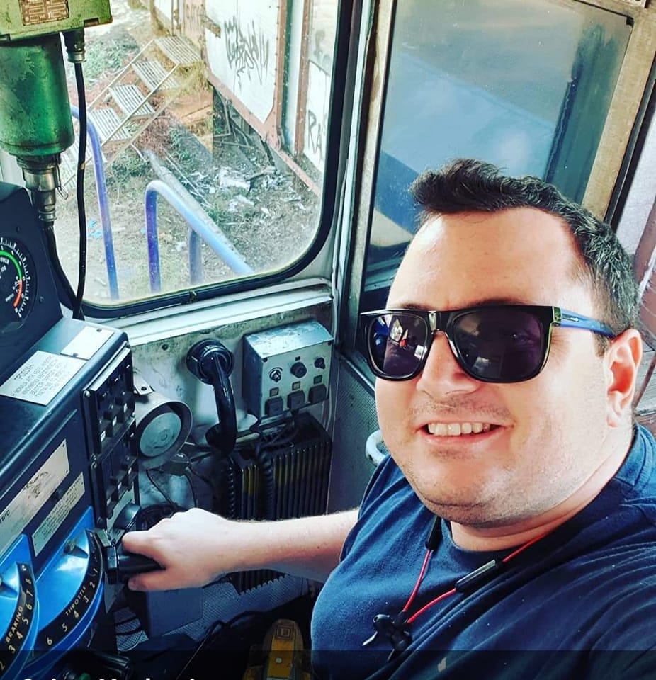 Τραγωδία στα Τέμπη. Θρήνος για τον 35χρονο μηχανοδηγό από τη Φθιώτιδα. Ταξίδευε ως επιβάτης
