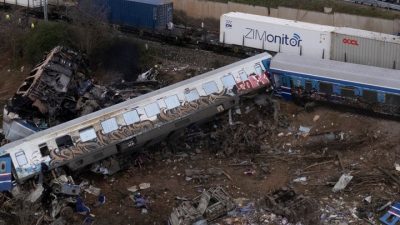 Tέμπη. Στους 40 οι νεκροί. Συνελήφθη ο σταθμάρχης Λάρισας. Μητσοτάκης: “Εγγυώμαι ότι θα μάθουμε τα αίτια”