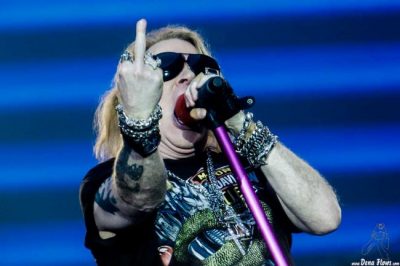 Περιμένοντας τους Guns n’ Roses στο Ολυμπιακό Στάδιο, το 1993. Γιατί εμφανίσθηκαν με τεράστια καθυστέρηση