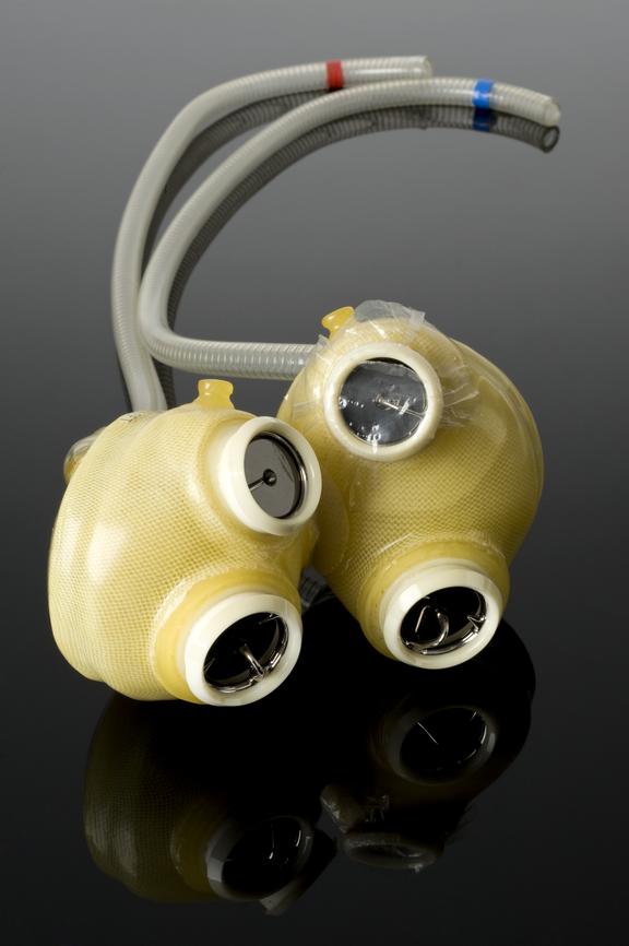 jarvik_7_artificial_heart