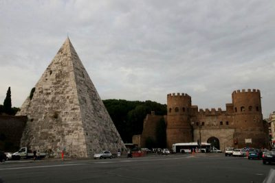 “Τελικά δεν είναι του Ρέμου”! Η πιο καλοδιατηρημένη πυραμίδα της αρχαιότητας, δεν βρίσκεται στην Αίγυπτο