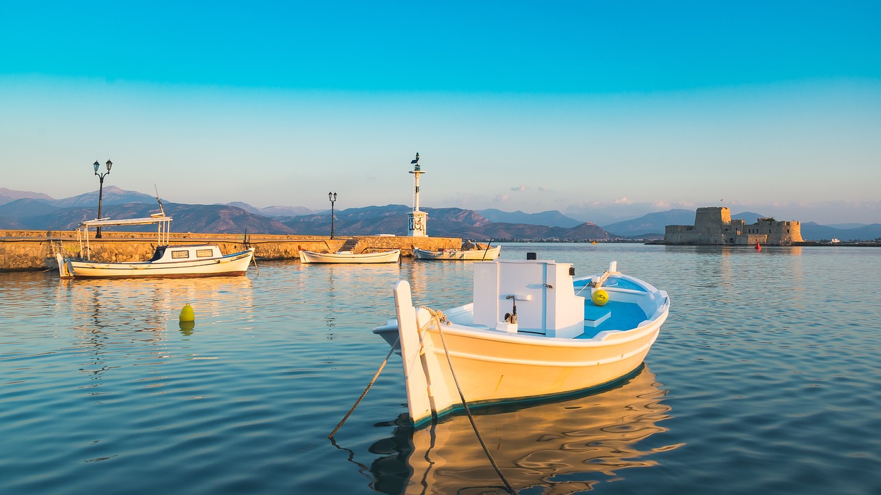 Έκλεισε διακοπές σε χρεοκοπημένο ξενοδοχείο στο Ναύπλιο αξίας 2,5 χιλ. ευρώ. Ο ιδιοκτήτης εισέπραττε από τις κρατήσεις