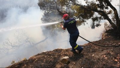 Φωτιά στη Λέσβο. Απανθρακωμένη σορός βρέθηκε μέσα σε αυτοκίνητο