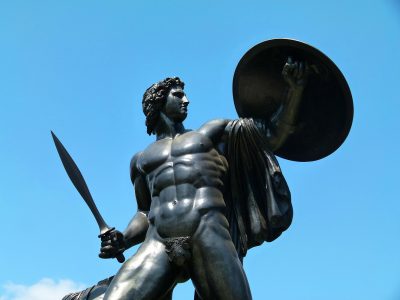 Το κολοσσιαίο άγαλμα του γυμνού Αχιλλέα στο Λονδίνο. Γιατί προκάλεσε σκάνδαλο και το αποκαλούν «Μνημείο του Ουέλιγκτον»