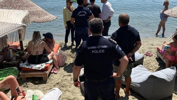Ελεύθερες παραλίες. Περισσότερες από 1.000 παραβάσεις σε ένα μήνα. 11 νέες συλλήψεις στη Νάξο