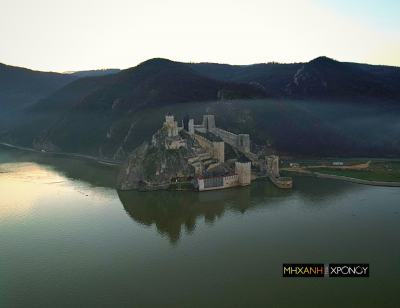 Το μεσαιωνικό κάστρο του Δούναβη που άντεξε 120 πολιορκίες. Η στρατηγική θέση και η σύγχρονη απειλή της πλημμύρας (drone)