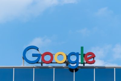 Η Google έγινε 25 ετών. Ο κολοσσός ξεκίνησε από ένα φοιτητικό δωμάτιο και έγινε κυρίαρχος του διαδικτύου