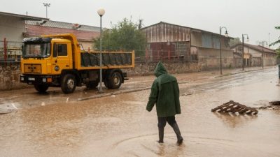 Μήνυμα του 112 στους κατοίκους στο Σωτήριο Λάρισας για απομάκρυνση. Ζημιές στη Β. Εύβοια. Σε επιφυλακή στη Φθιώτιδα