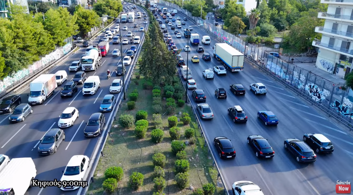 Εικόνες από τον μποτιλιαρισμένο Κηφισό λόγω της απεργίας. Από τη λεωφόρο περνούν καθημερινά τουλάχιστον 150 χιλ οχήματα