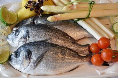 Δύσπιστοι οι καταναλωτές για τα ψάρια του Παγασητικού. Μειώμενες πωλήσεις σε ιχθυοπωλεία και ταβέρνες